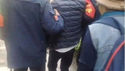 济南一九旬老人,在趵突泉游玩时突发晕厥,家属:寻好心人想当面感谢