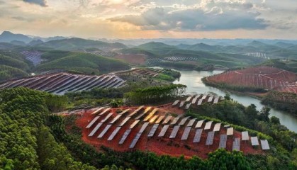 “某些国家话说得很满却不落实,中国正相反”