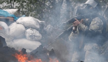 俄乌大结局终于要来了?俄远东刚被炸,泽连斯基决定停战,向普京开出一个前置条件,对外释放信息量大