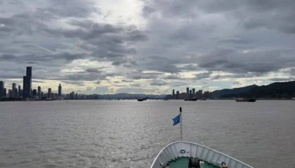 上百条航线停航!高铁停运!大暴雨、11级大风要来了