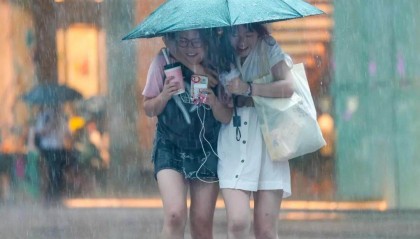 冰雹+强雷雨!广州两区刚刚发布预警!上班要注意→