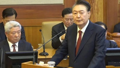 尹锡悦携77页A4纸做最终陈述:道歉但拒绝认罪