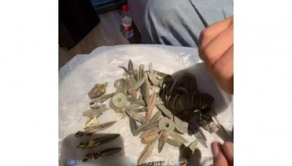 男子自称考古人却直播带货贩卖出土文物?多方回应