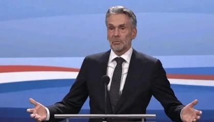 荷兰首相：中国人没能力管好安世，我们出手纯属好意，是中国误会了