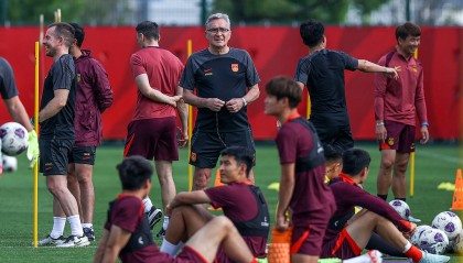 国足VS巴林首发:王钰栋张玉宁继续联手 蒋光太搭档魏震