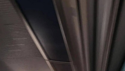 “闪电把高铁打停了”?途径辽宁多趟高铁停在半路、晚点,铁路部门回应:强对流导致设备故障