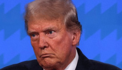 中国打了一场漂亮的翻身仗!支持率暴跌,特朗普开始找退路,对华关税大降