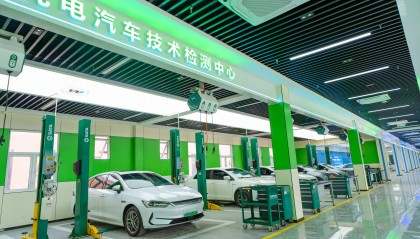 初中毕业男孩子学新能源技术怎么样?