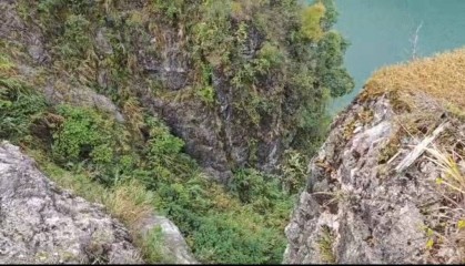 奇迹!湘西6岁男孩滑下40米高悬崖,找到时还能说话!救援人员分析生还原因