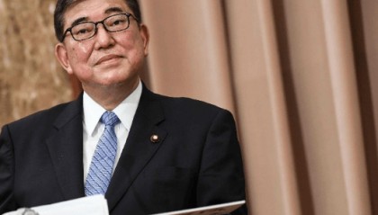 冯德莱恩访华后,捷克总统突然现身日本,叫嚣台湾有事,欧洲也躲不过