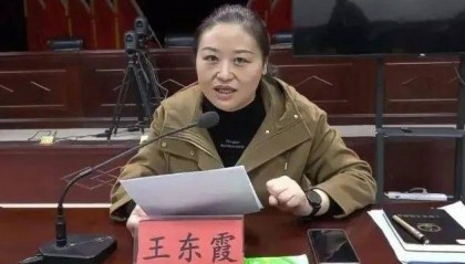 为应付检查,镇党委书记花250万给21个村“刷白墙”