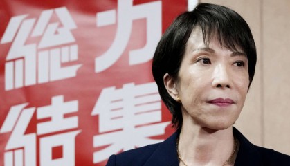 高市早苗首相梦堵在炮膛里,石破茂或被迫留任