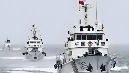 黄岩岛捷报传来,中方不再手下留情,十余艘菲律宾公务船,全被中国海警驱离