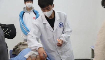 初中毕业学中医康复技术专业怎么样?_西安医药科技职业学校