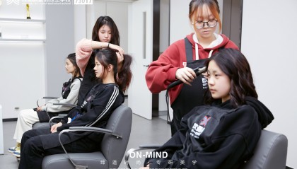 学化妆技术怎么样?化妆行业发展前景如何?