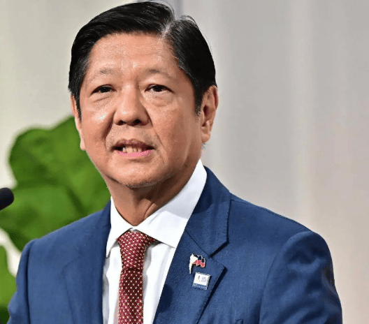 马科斯根本无法控制，菲民众冲上街头向政府示威，中使馆发出预警，黄溪连大使道别