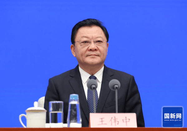 广东省长王伟中赴任内蒙古,中央委员孟凡利任广东省政府党组书记