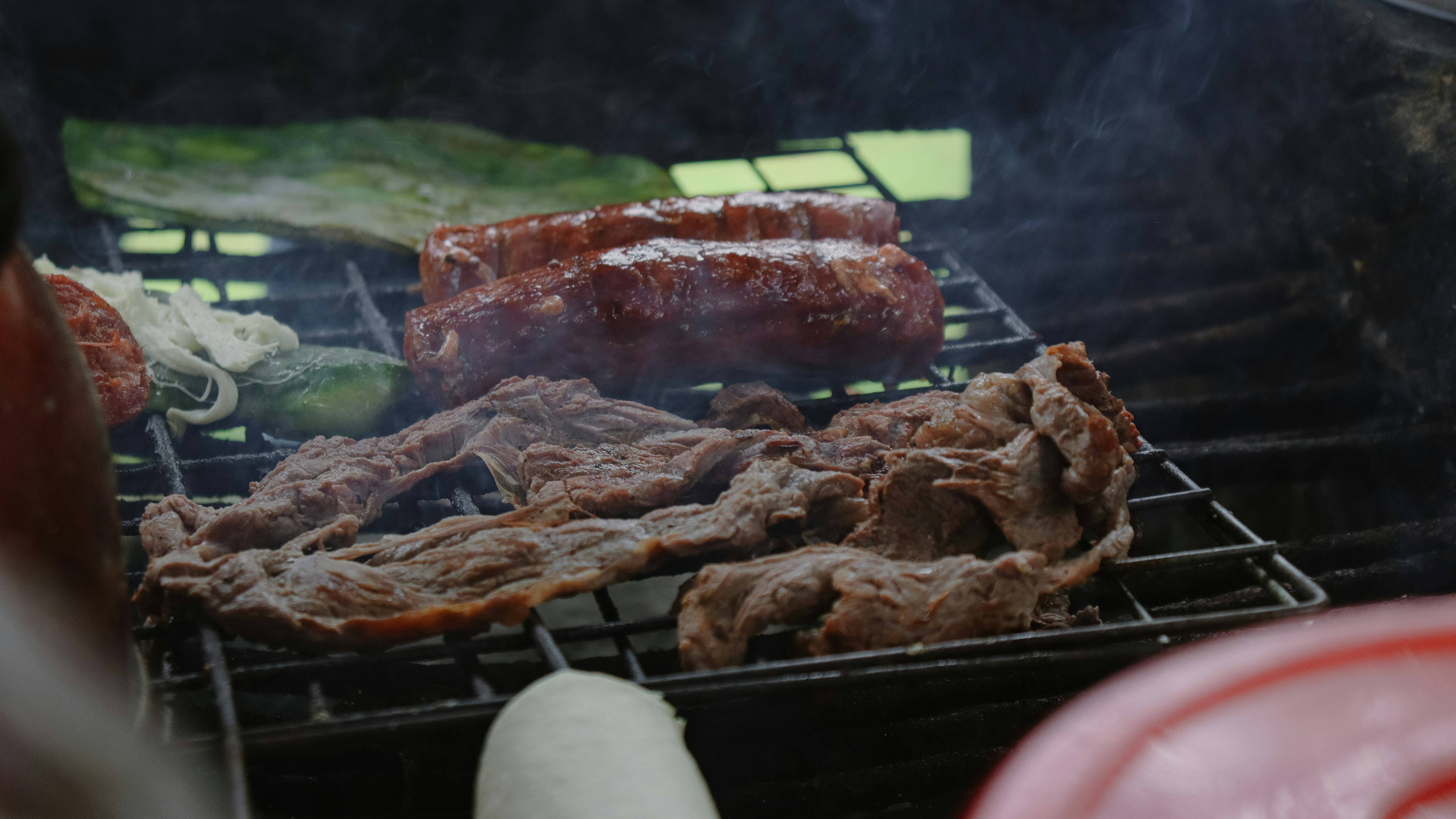 河北驴火 vs 西安肉夹馍:谁是北方第一夹馍?解析饮食文化背后的逆袭密码