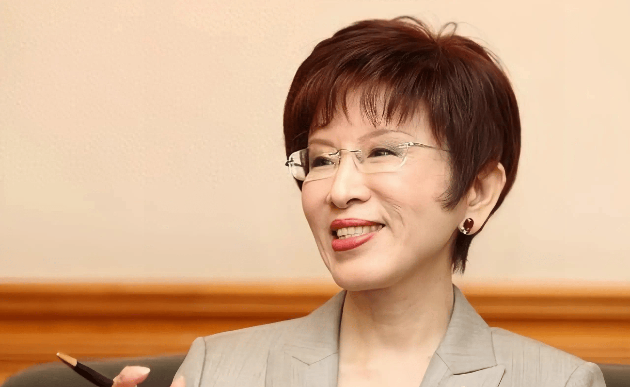 朱立伦下台，郑丽文接权，第三波人事任命在即，洪秀柱提共谋统一