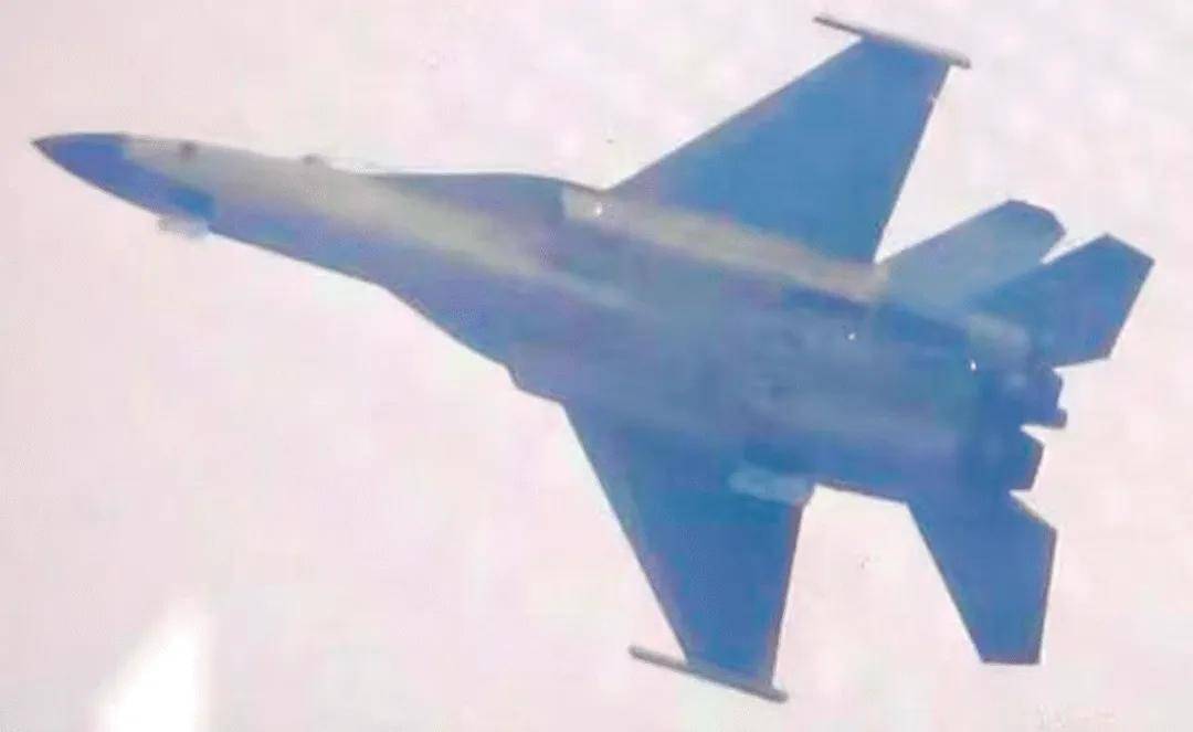 歼-35青春版？076专用舰载机？新机“超级小黄蜂”究竟是干嘛的？