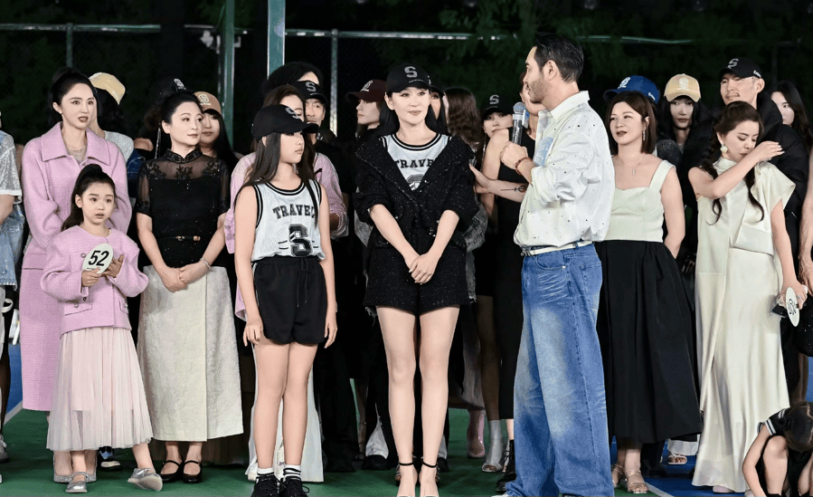 考古|苗圃被称内娱无代餐!巅峰期隐退嫁大19岁富商,如今儿女双全成人生赢家