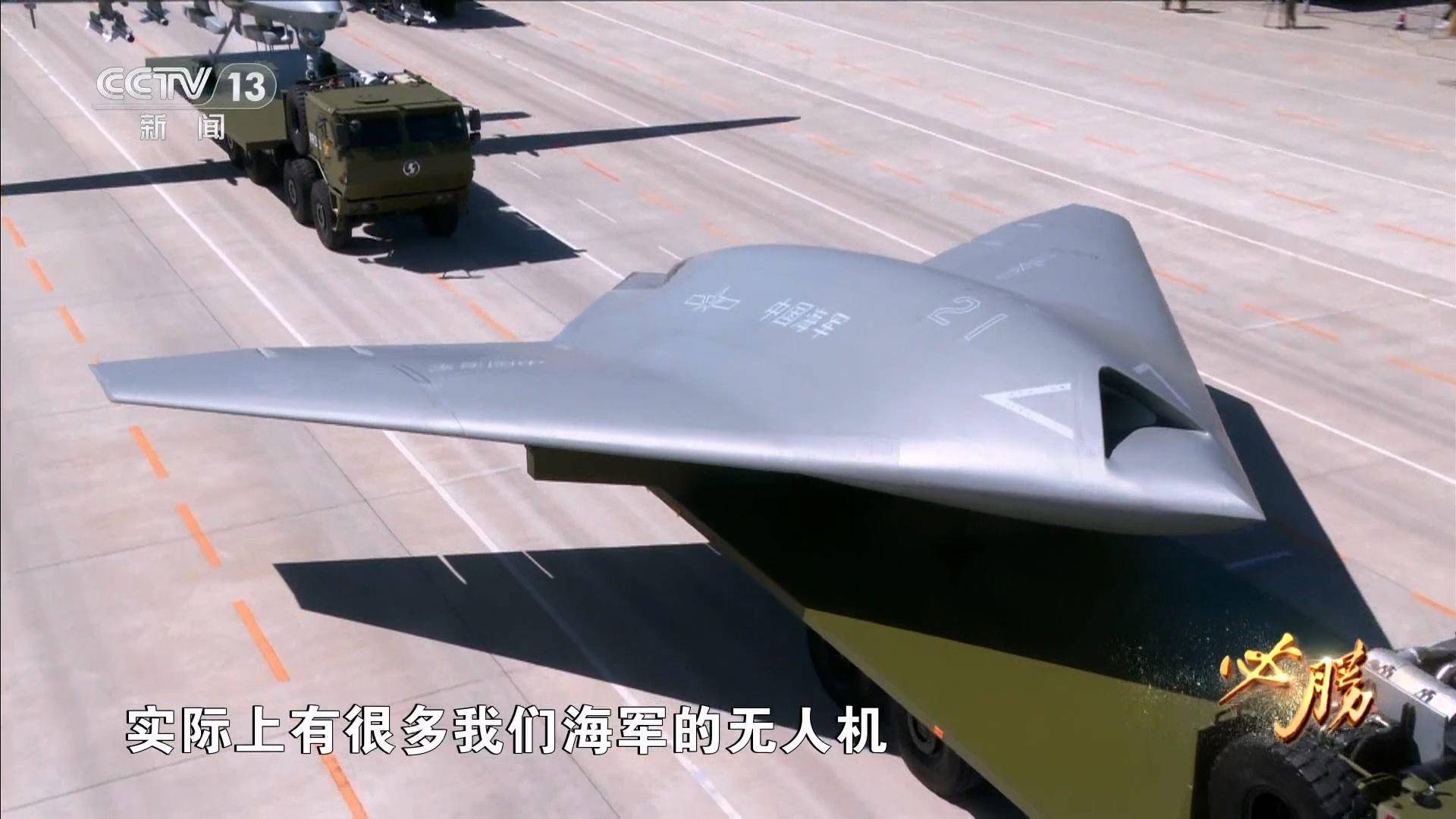 福建舰入列后，世界最强踹门小队也来了：打头的不是歼-20和歼-35