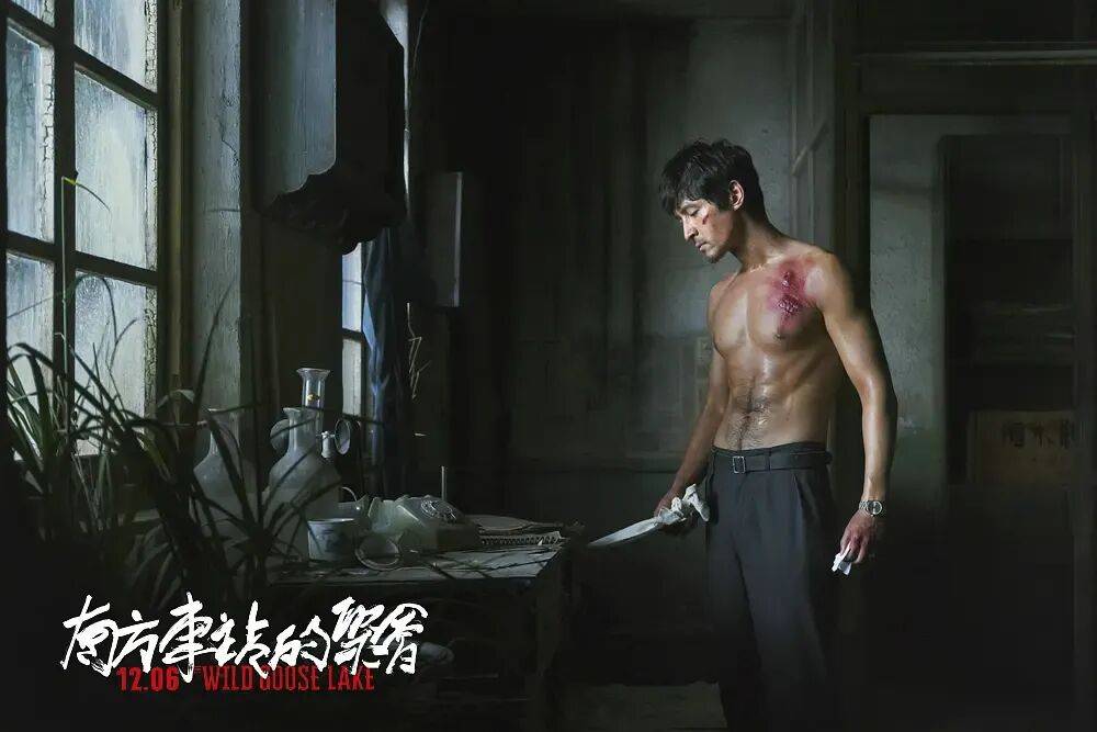 新片《三滴血》票房口碑均失利，电视巨星胡歌的电影大男主之路为何不太顺？