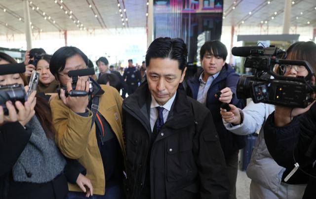 金井正彰访华后出席会议,与会者提出要求